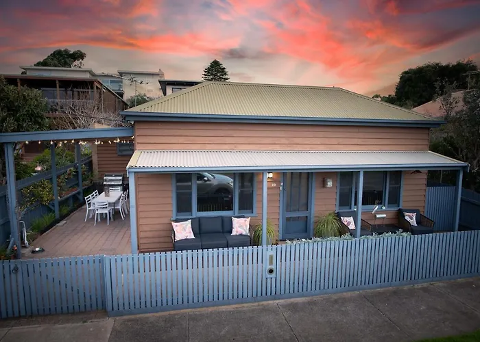 Swan View